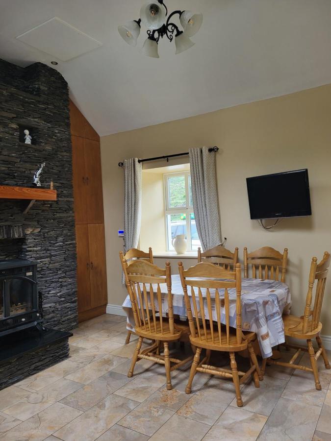 Colleen Bawn Cottage Gap Of Dunloe Kerry Laune Bridge エクステリア 写真